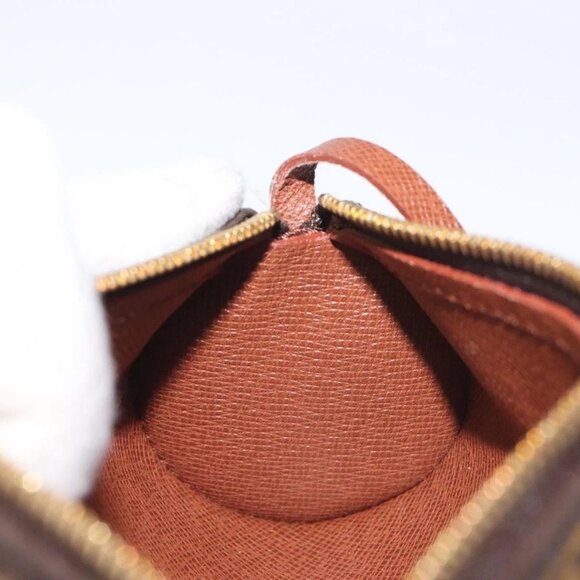 LOUIS VUITTON Monogram Papillon Pouch LV Auth 130312 - Picture 11 of 15
